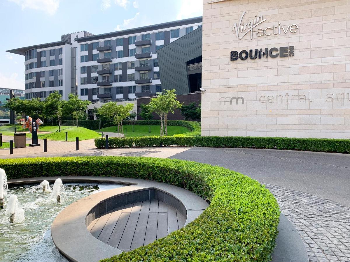 Menlyn Maine Residences - Central Park With King Sized Bed Pretoria Exterior photo